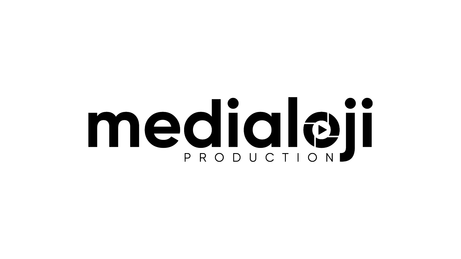 Medialoji Production wordmark logosunun açık zeminde siyah kullanımı